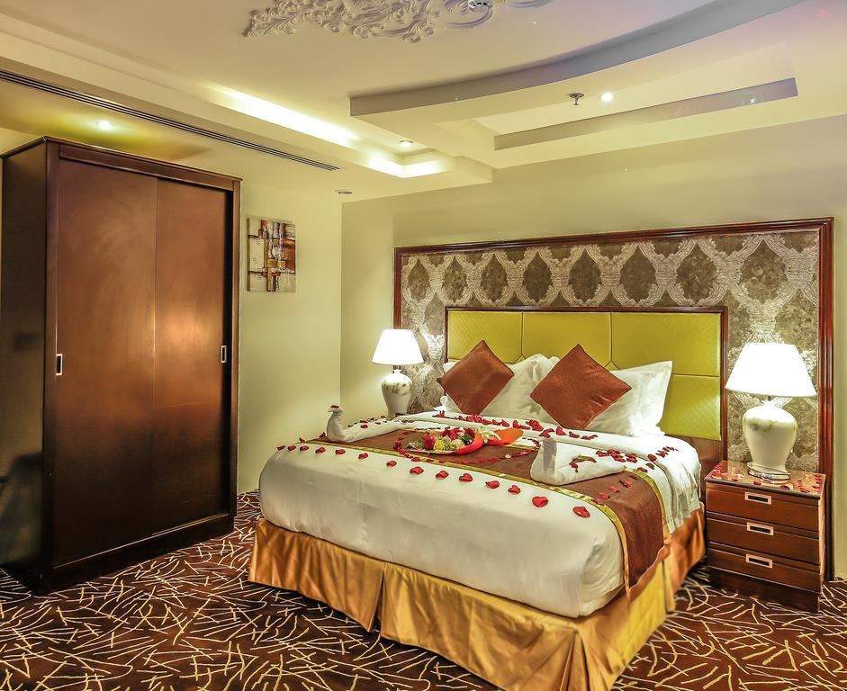 Rest Night Serviced Apartments- Alhamra Riyadh Ngoại thất bức ảnh A bedroom at the hotel
